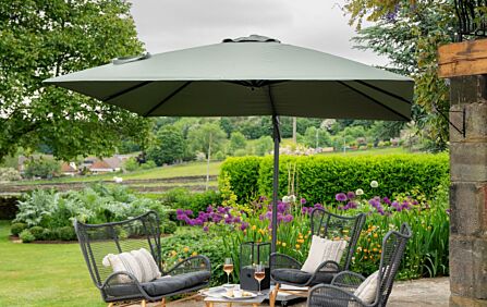 Platinum Challenger Olive T2 3m Square Free Arm Parasol With 90kg Wheeled Base Platinum Challenger Olive T2 3m Square Free Arm Parasol With 90kg Wheeled Base
