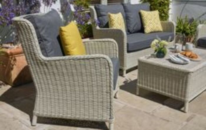 Bramblecrest Chedworth Outdoor 2 Seat Sofa with 2 Armchairs and Rectangle Coffee Table - Dove Grey