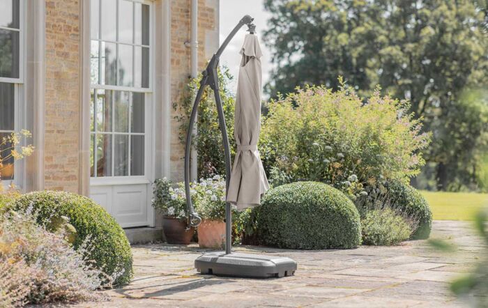 Bramblecrest Gloucester Round 3 Metre Parasol Sand - includes FREE COVER