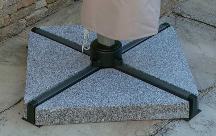 Bramblecrest Chichester 3M Round Parasol Including Granite Base And Cover