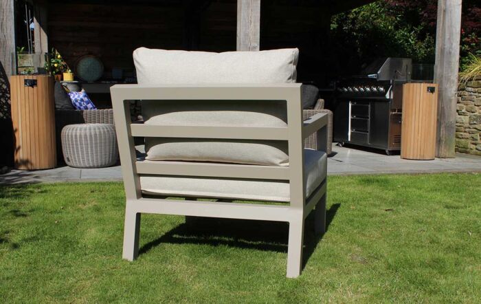 JB Furniture Hartforth Two Seat Garden Sofa Set - Cream JB Furniture Hartforth Two Seat Garden Sofa Set - Cream