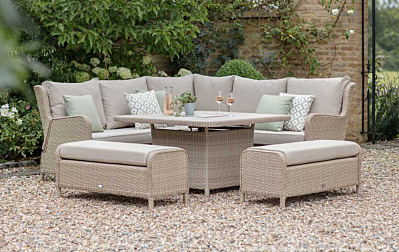 Weatherproof Rattan Garden Sofas Explained: PE Rattan, Frames & Year-Round Care  